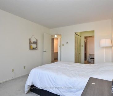For Lease - 2760 Carousel Crescent Unit# 703, Blossom Park - Airpor... - Photo 6