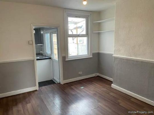 2 bedroom property to rent in Reading - Photo 1