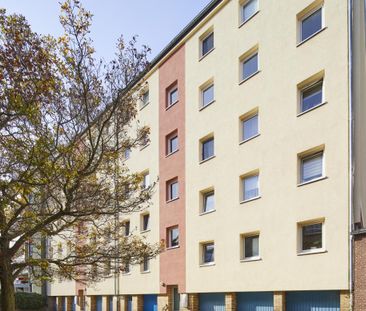 Kleine 3-Zimmer-Wohnung mit Balkon und Laminatboden in zentraler Lage! - Foto 1