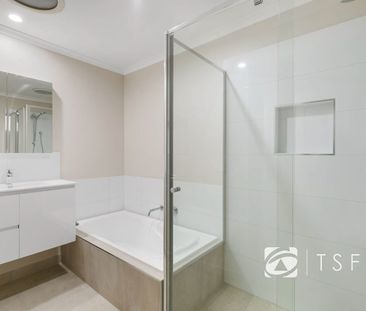 Freshly Renovated Family Home in Prime Kennington Location - Photo 6
