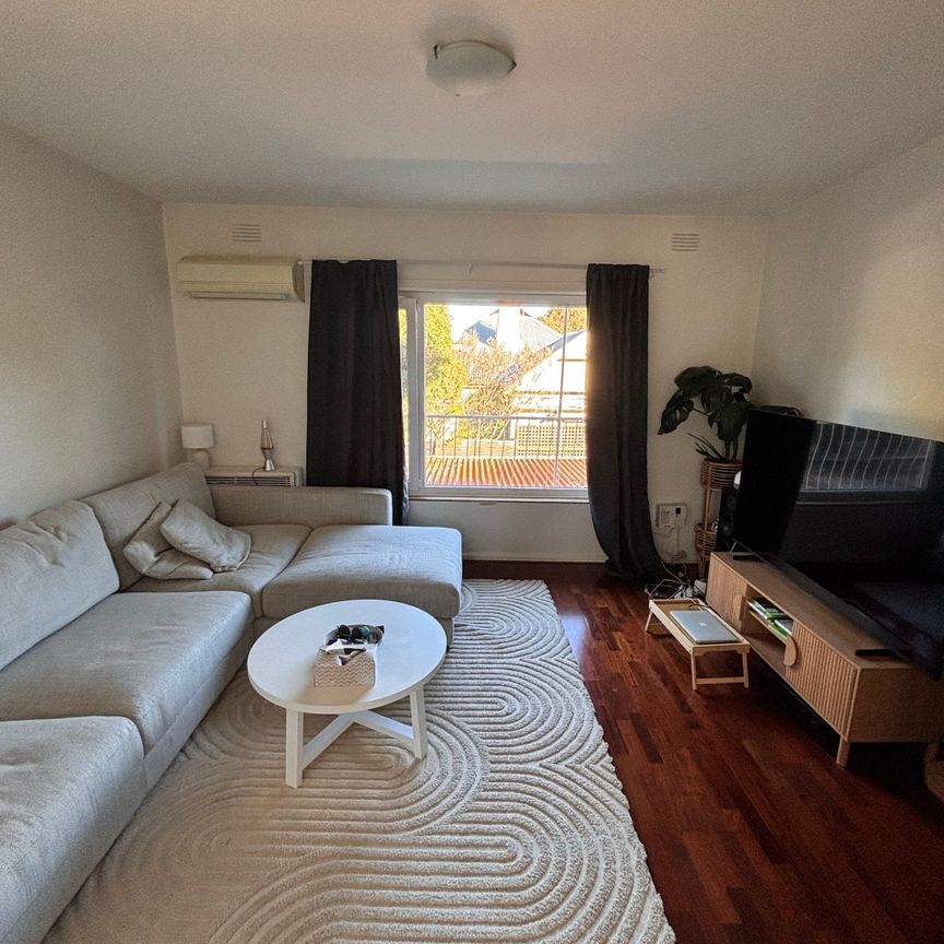 Yarraville - Photo 1