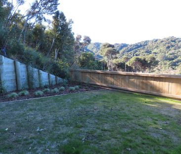 WAINUIOMATA LIVING! - Photo 2