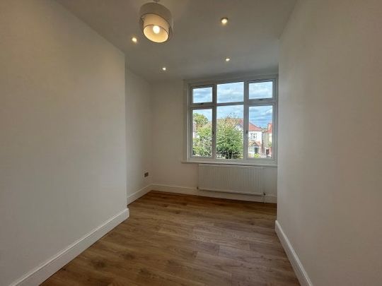 Cranbrook Road, Ilford, IG1 4UH, Property for rent - Photo 1