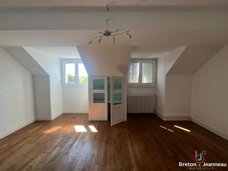 Location Appartement 3 pièces 81m² - Photo 4