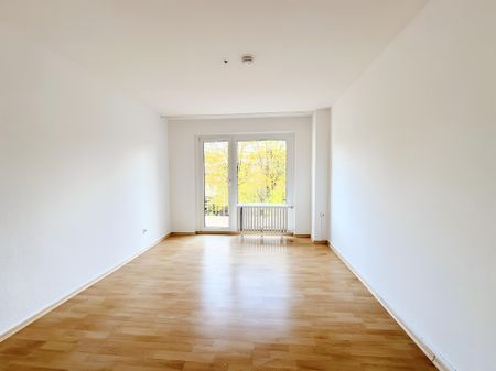 ATTRAKTIVE 3,5 ZIMMERWOHNUNG IN GUTER LAGE ZU MIETEN! - Photo 2