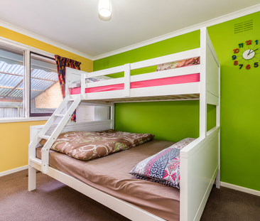 Low Maintenance Living in a Prime Ringwood Location - Photo 2
