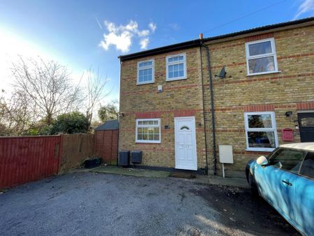 2 bedroom end of terrace house to rent - Photo 5