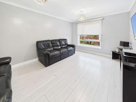 Hamiltonhill Gardens, Glasgow, G22 - Photo 2