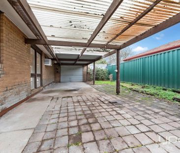 Charming 3-Bedroom Home in the Heart of St Albans - Photo 5