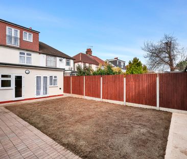 Room in a Shared House, Broomhill Road, IG3 - Photo 2