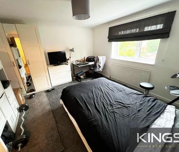 4 bedroom detached house to rent - Photo 6