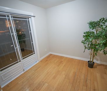 For Lease - 35 Longboat Avenue Unit# Upper, Toronto, Ontario - Photo 3