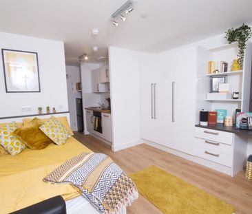 Studio Flat, Fairfax Street, CV1 - Photo 1