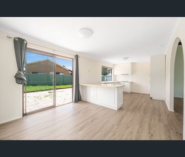 22 Parliament Street, Bethania, Qld 4205 - Photo 6
