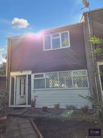 2 bedroom end of terrace house to rent - Photo 5