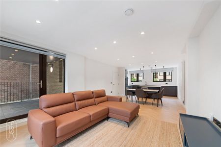 3 bedroom apartment to rent - Photo 2