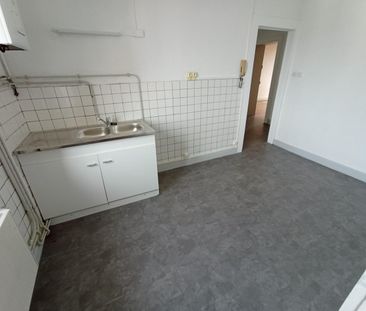 Location Appartement 4 pièces 81m² - Photo 1