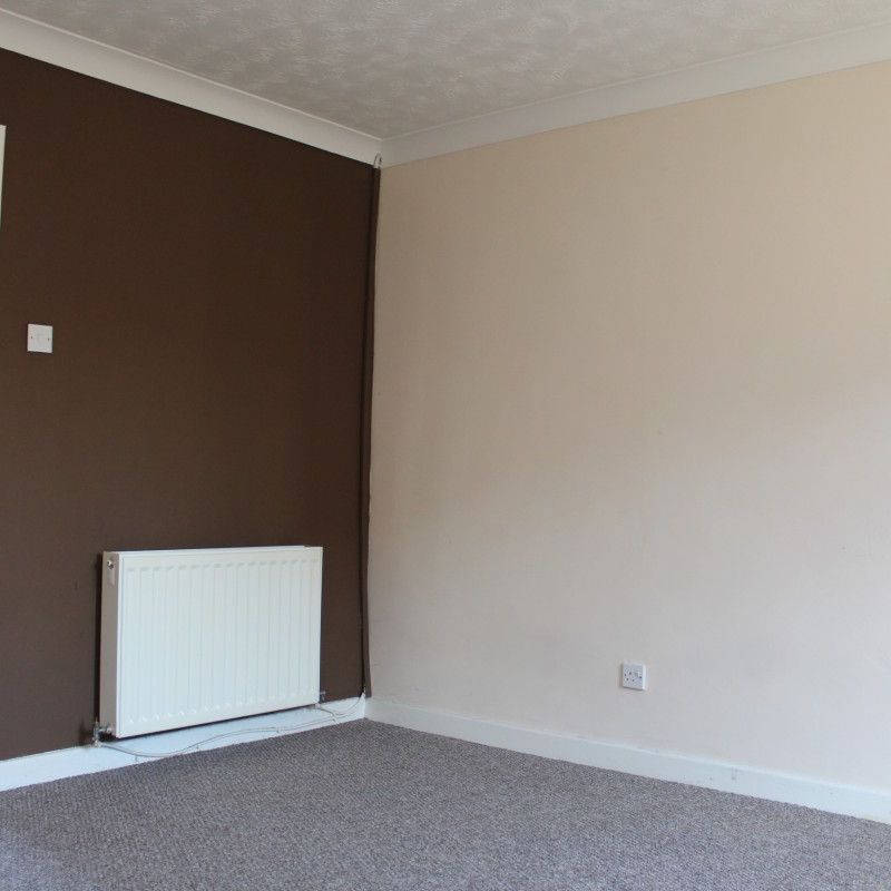 Sawyers Close, Newark, Nottinghamshire, NG24 - Photo 1