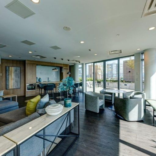 $1,900 / 1br – 576ft2 – Welcome to Riversky! Spacious 1-bedroom, 1 bath w/ Portable A/C (QJ08) - Photo 1