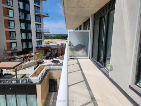 For Lease - 6 David Eyer Road Unit# 417, Richmond Hill, Ontario - Photo 5