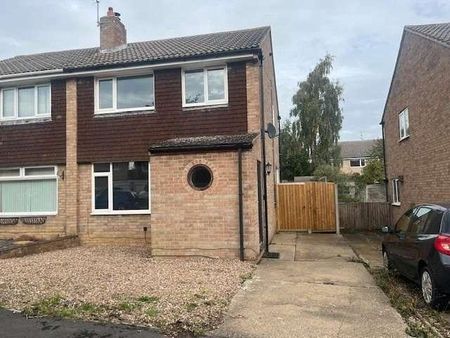 Arnold Avenue, Gonerby Hill Foot, Grantham, Lincolnshire, NG31 - Photo 5