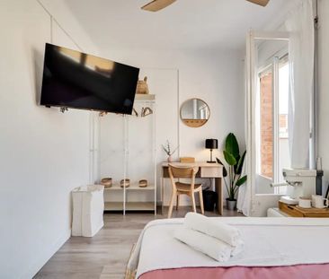 Passeig de Valldaura, Barcelona, Catalonia 08016 - Photo 6