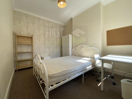 5 bedroom terraced house to rent - Photo 2