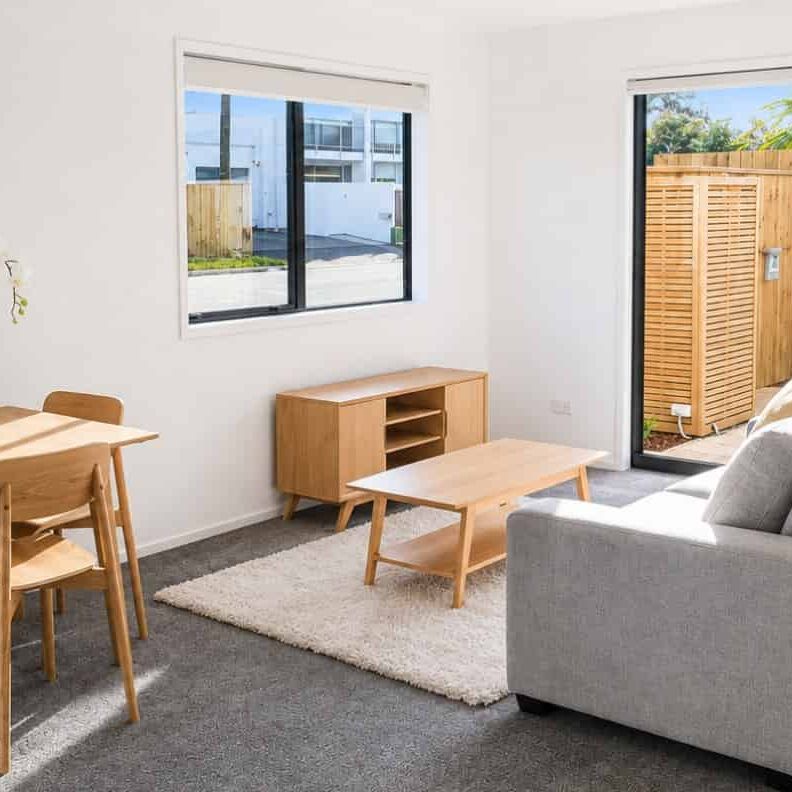 Modern 2 Bedroom Home - Photo 1