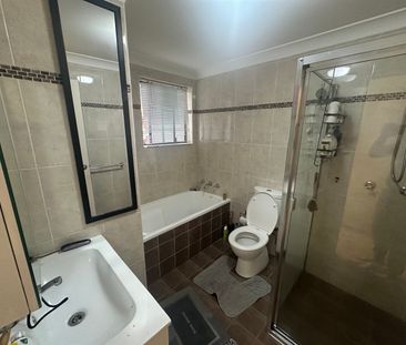 Beverly Hills - Photo 2