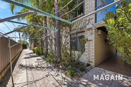 23/3 Ferguson St, Glenelg North SA 5045 - House For Rent | Domain - Photo 5