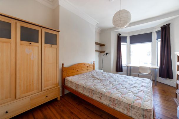 7 bed terraced house to rent in Mayfair Road, Jesmond, NE2 - Photo 1