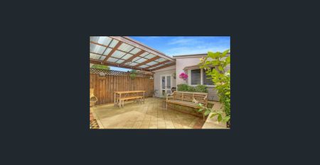 Simply Stunning Tree Lined Setting - Photo 2