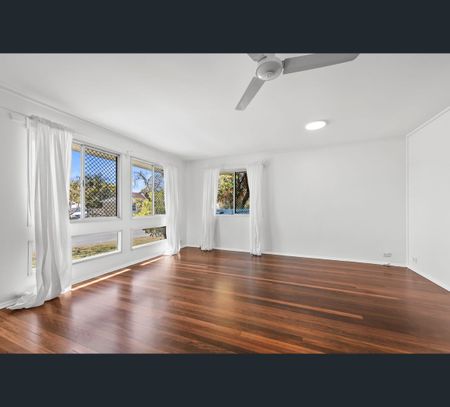 7 Hodges Street, Redcliffe, Qld 4020 - Photo 3