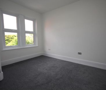 Kingsway, Woking, Surrey, GU21 - Photo 5