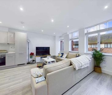 Holmes Park, North Street, Horsham, RH12 - Photo 2