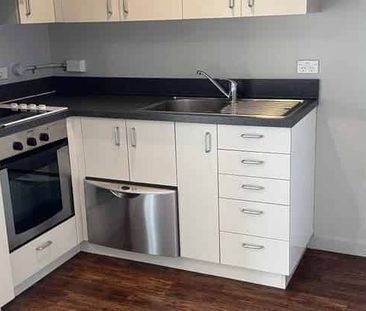 Chic 2BR Apt with Balcony & Parking! - Photo 4