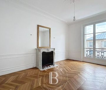 Appartement • Notre Dame - Photo 1