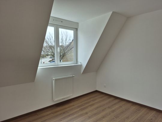 Location Maison 4 pièces 82m² LONGUENESSE 62219 - Photo 1