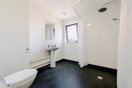 Platinum Ensuite - Photo 3