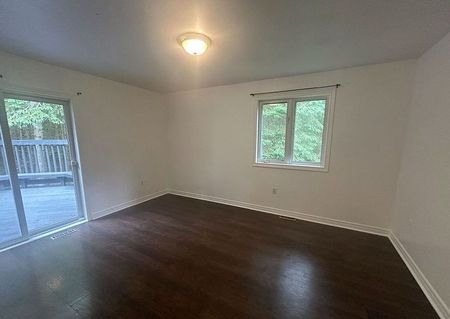 For Lease - 18 Loggers Trail Unit# Upper, Whitchurch-Stouffville, Ontario - Photo 3