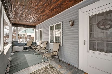 For Lease - 1415 Lakeshore Road, Burlington, Ontario - Photo 2