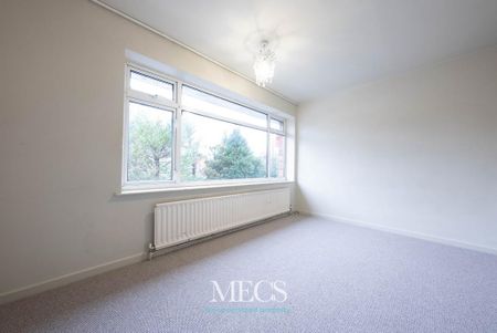 5 bedroom semi-detached house to rent - Photo 2