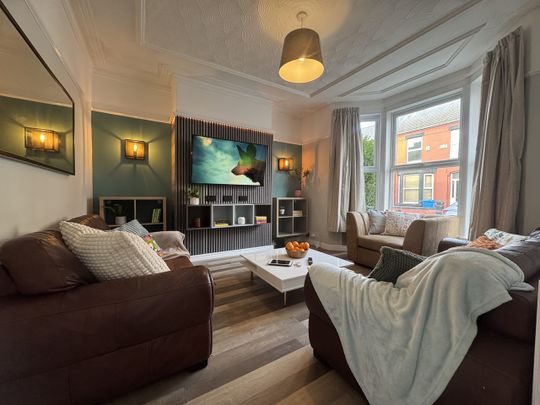 4 Bed Terraced House, Crawford Avenue, L18 - Photo 1