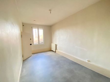 Location Appartement 3 pièces 72m² - Photo 2