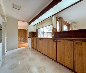 Spacious Family Living in Court Location - Photo 1