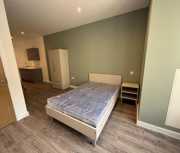 Studio to rent - Photo 1