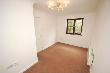 2 bedroom end of terrace house to rent - Photo 2