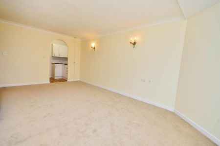 1 bedroom retirement property to rent - Photo 3