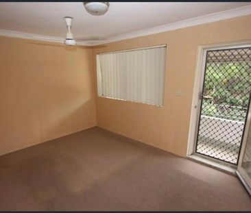 2 BEDROOM APARTMENT - Photo 4