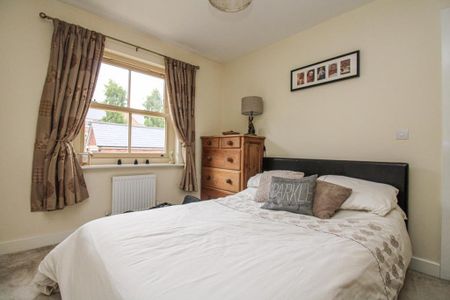3 bedroom terraced house to rent - Photo 4